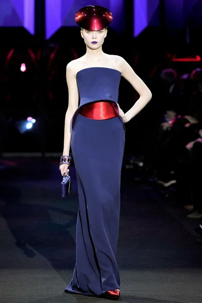 Look 27